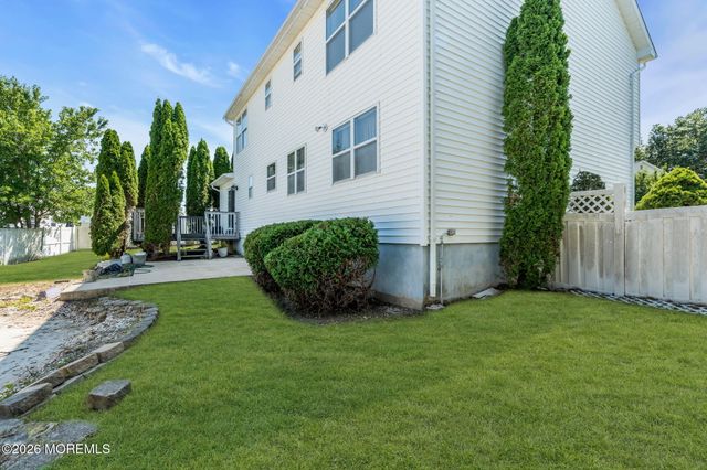 17 Jacob Drive, Howell, NJ 07731