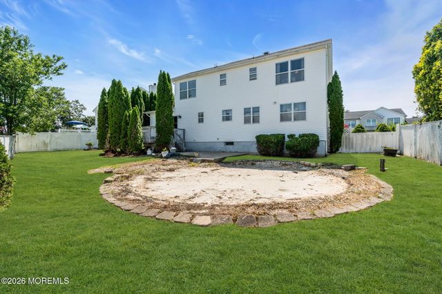 17 Jacob Drive, Howell, NJ 07731
