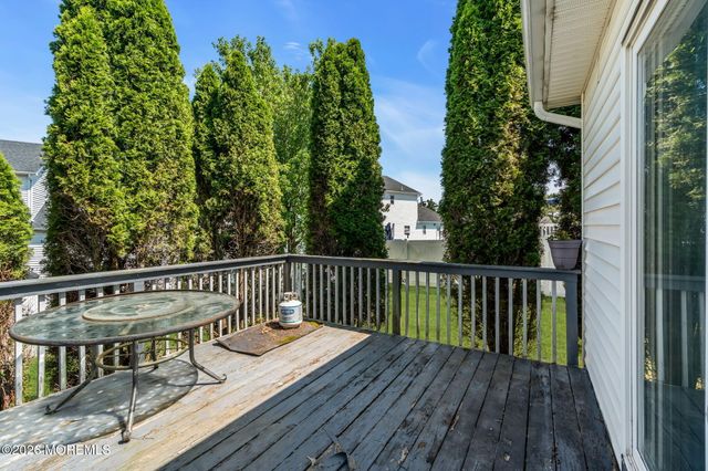 17 Jacob Drive, Howell, NJ 07731