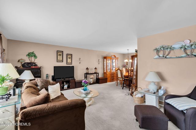 17 Jacob Drive, Howell, NJ 07731