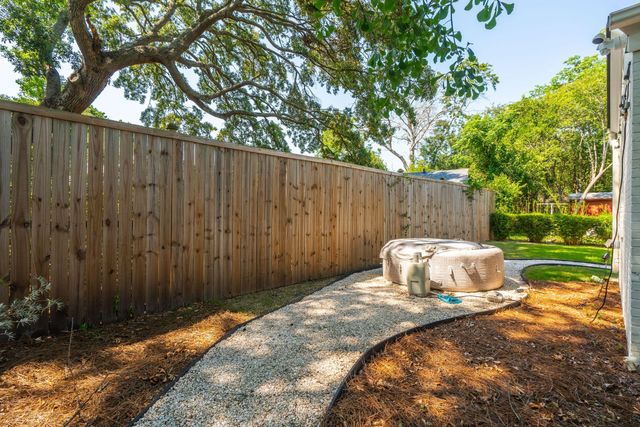 29 Campbell Drive, Charleston, SC 29407