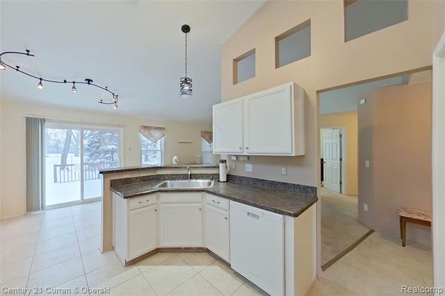 37257 Amhurst Drive 28, Westland, MI 48185