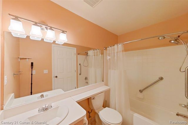 37257 Amhurst Drive 28, Westland, MI 48185