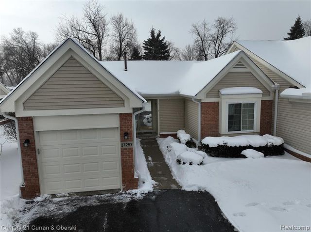 37257 Amhurst Drive 28, Westland, MI 48185