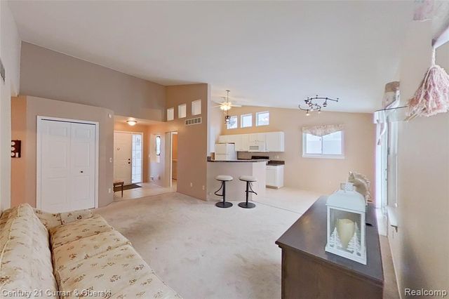 37257 Amhurst Drive 28, Westland, MI 48185