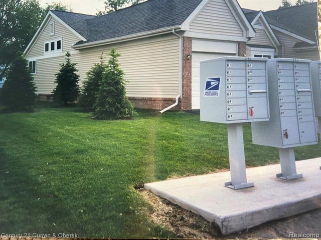 37257 Amhurst Drive 28, Westland, MI 48185