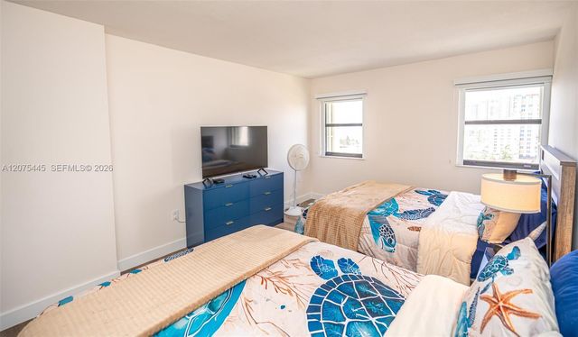 1201 S Ocean Drive 904S, Hollywood, FL 33019