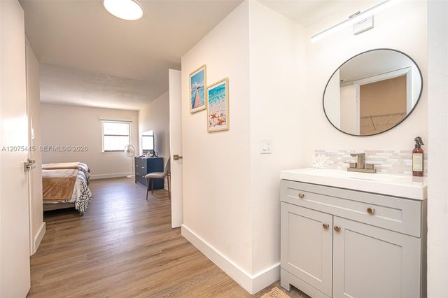 1201 S Ocean Drive 904S, Hollywood, FL 33019