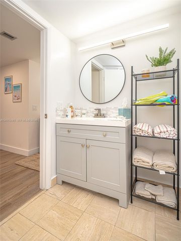 1201 S Ocean Drive 904S, Hollywood, FL 33019