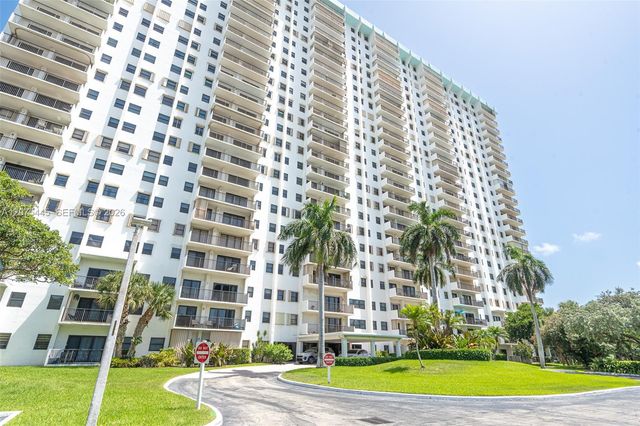 1201 S Ocean Drive 904S, Hollywood, FL 33019