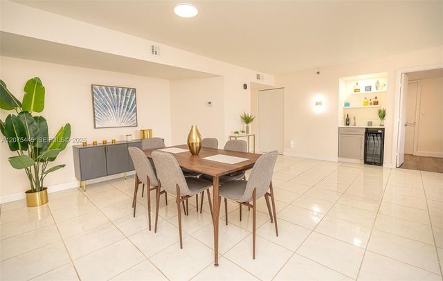 1201 S Ocean Drive 904S, Hollywood, FL 33019