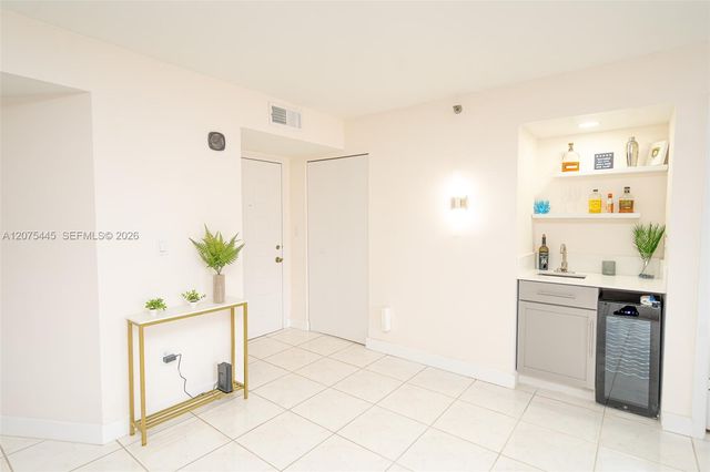 1201 S Ocean Drive 904S, Hollywood, FL 33019