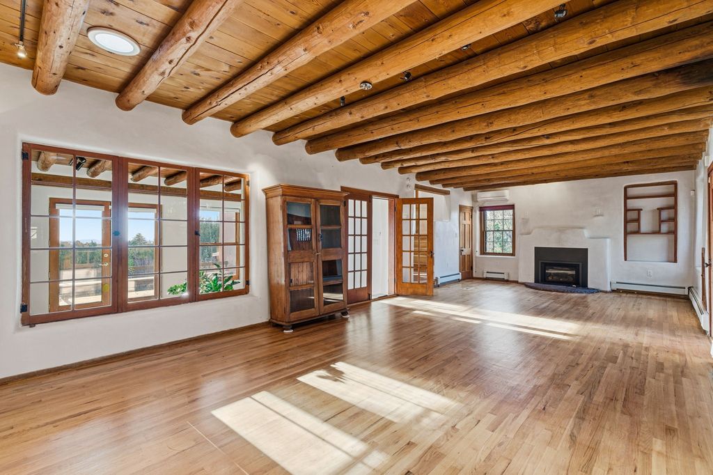 3950 Old Santa Fe Trail, Santa Fe, NM 87505