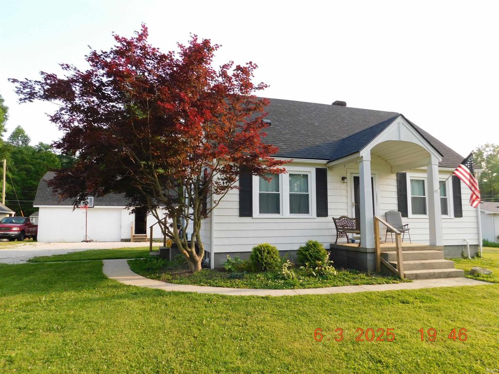 1421 E Water Street, Borden, IN 47106