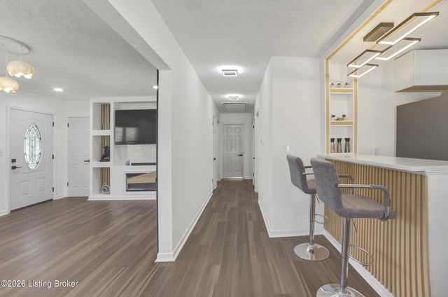 1622 Linda Way, Louisville, KY 40216