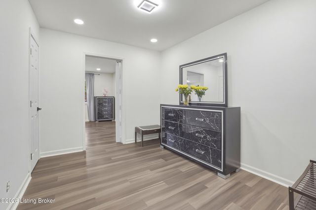 1622 Linda Way, Louisville, KY 40216