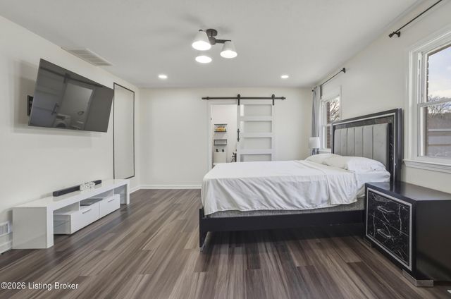 1622 Linda Way, Louisville, KY 40216