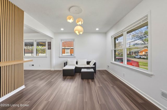 1622 Linda Way, Louisville, KY 40216