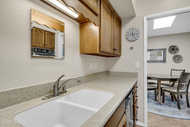 1241 W Calle Ramiro, Green Valley, AZ 85622