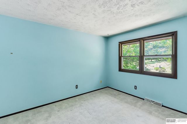 4905 Terrace Drive, Omaha, NE 68134