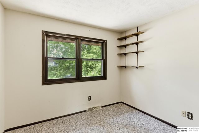 4905 Terrace Drive, Omaha, NE 68134
