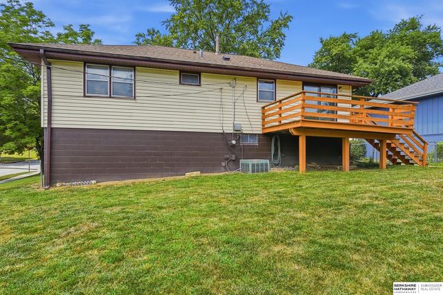 4905 Terrace Drive, Omaha, NE 68134