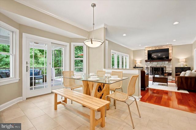 129 SUNRISE DR, North Wales, PA 19454