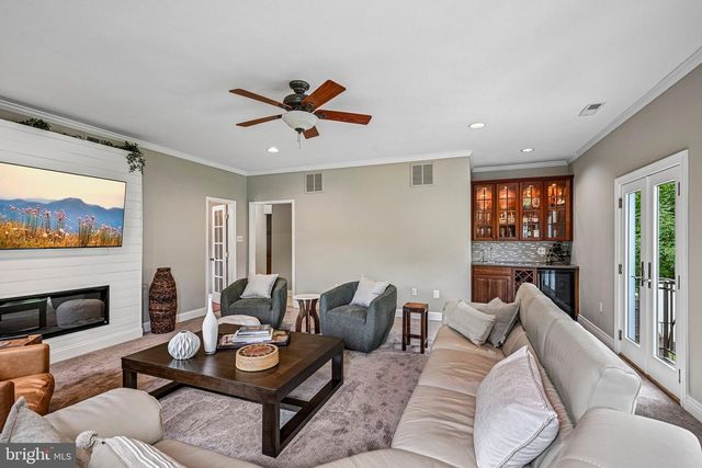 129 SUNRISE DR, North Wales, PA 19454