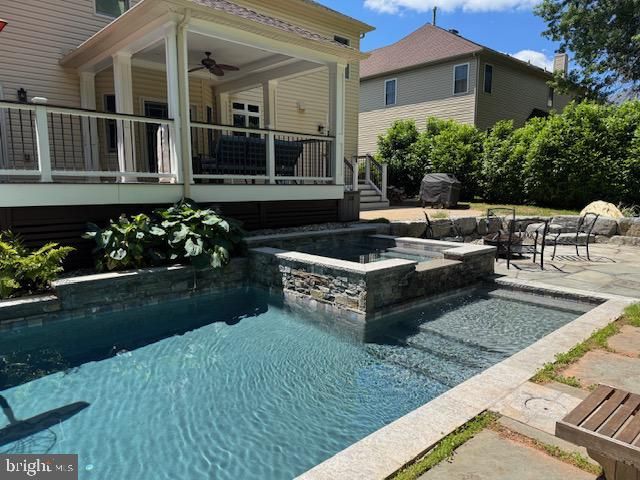 129 SUNRISE DR, North Wales, PA 19454
