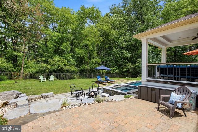 129 SUNRISE DR, North Wales, PA 19454