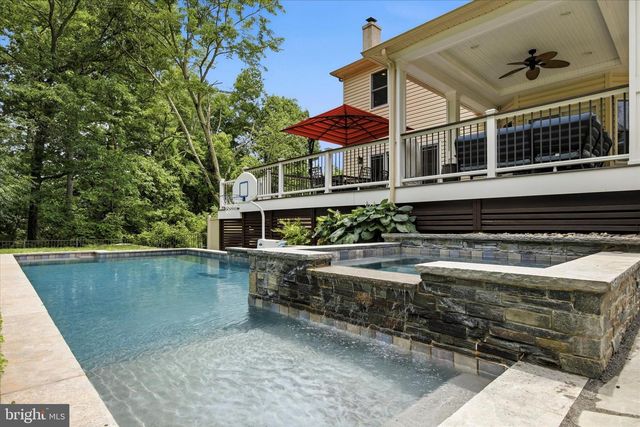 129 SUNRISE DR, North Wales, PA 19454