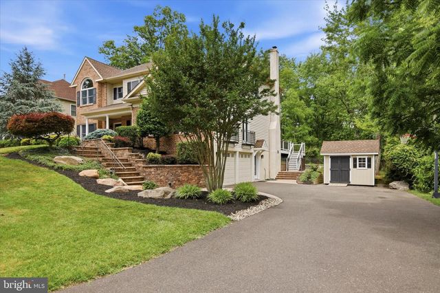129 SUNRISE DR, North Wales, PA 19454