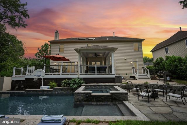 129 SUNRISE DR, North Wales, PA 19454