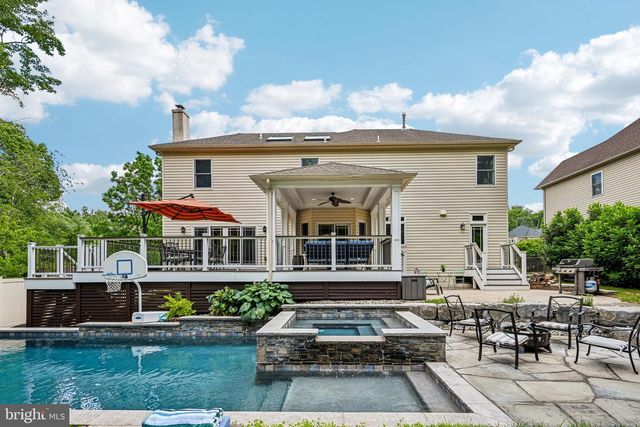 129 SUNRISE DR, North Wales, PA 19454