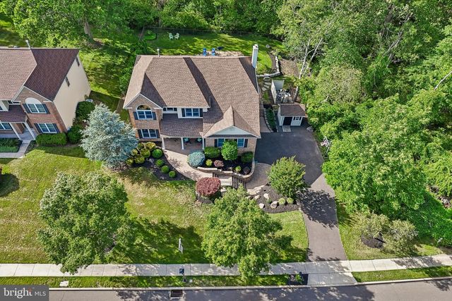 129 SUNRISE DR, North Wales, PA 19454