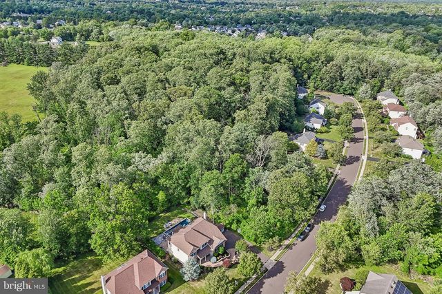 129 SUNRISE DR, North Wales, PA 19454