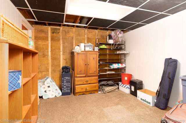 41024 Paign Drive Drive, Sterling Heights, MI 48313