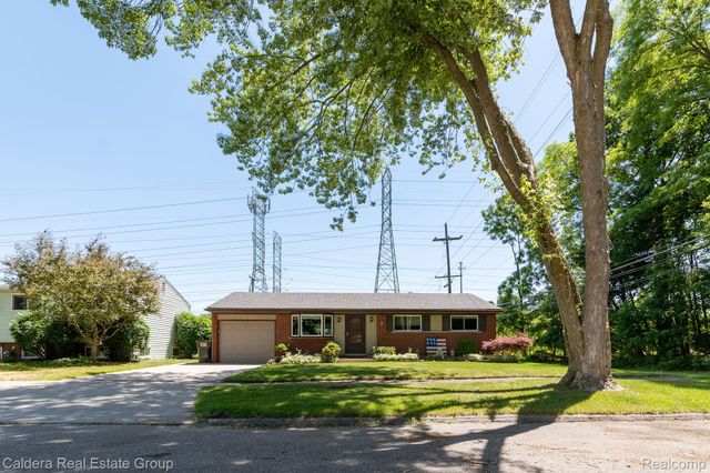 41024 Paign Drive Drive, Sterling Heights, MI 48313