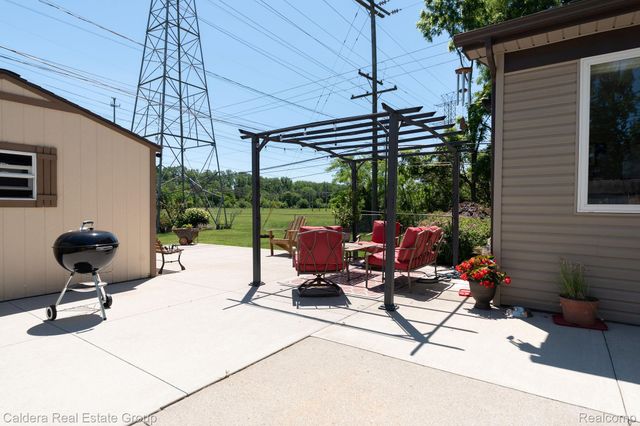 41024 Paign Drive Drive, Sterling Heights, MI 48313