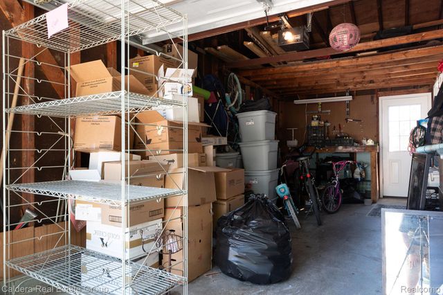 41024 Paign Drive Drive, Sterling Heights, MI 48313