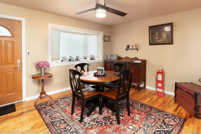 41024 Paign Drive Drive, Sterling Heights, MI 48313
