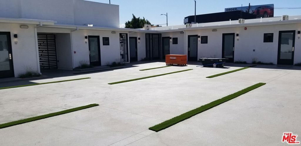 1479 S La Cienega Boulevard, Los Angeles, CA 90035 — photo 2