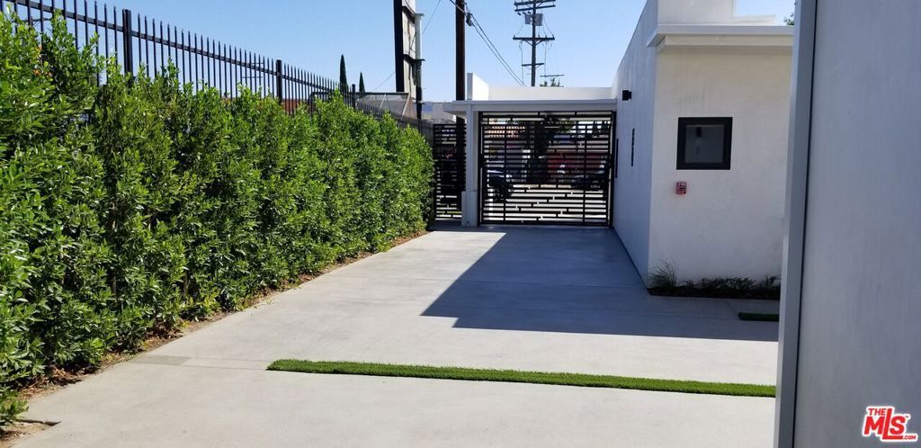 1479 S La Cienega Boulevard, Los Angeles, CA 90035 — photo 3