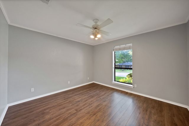 2004 Royal Club Court, Arlington, TX 76017