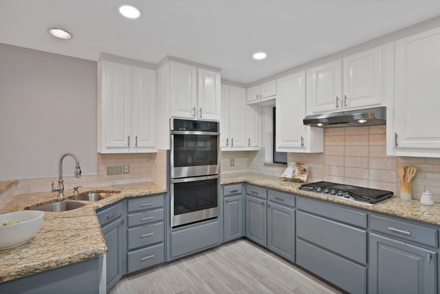 2004 Royal Club Court, Arlington, TX 76017