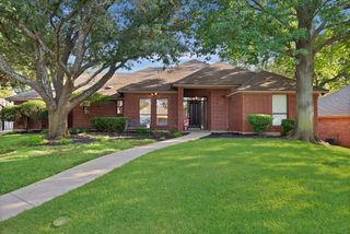 2004 Royal Club Court, Arlington, TX 76017