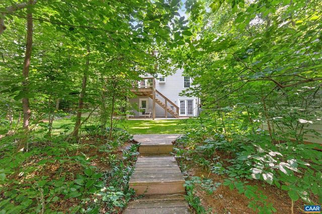 1815 STEEPLECHASE RUN, Charlottesville, VA 22911