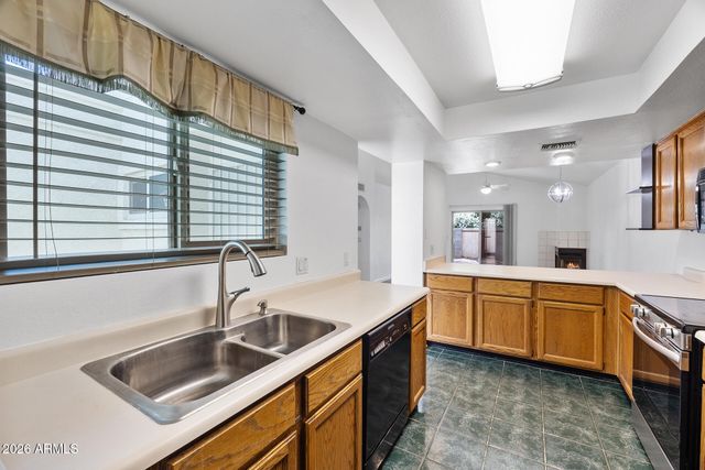 614 S RIO Drive, Chandler, AZ 85225