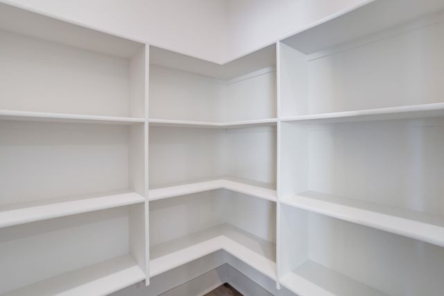 5603 Wandering Way, Maize, KS 67101