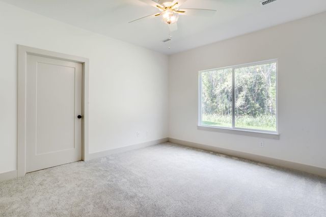 5603 Wandering Way, Maize, KS 67101